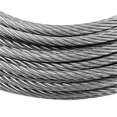 Drahtseil aufgehängt