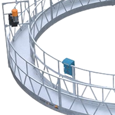 Abgehängtes Gerüst zur Reinigung