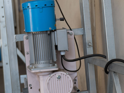 Elektrischer Traktionsaufzug