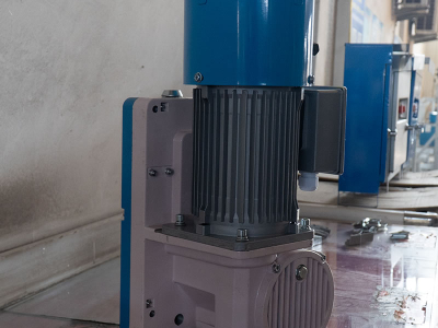 Elektrischer Antriebshebemotor