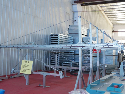 Hängende Brückenplattform